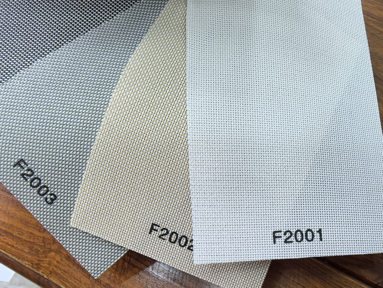 ROLLER SCREEN ESTÁNDAR / COLORES: BLANCO - BEIGE O GRIS