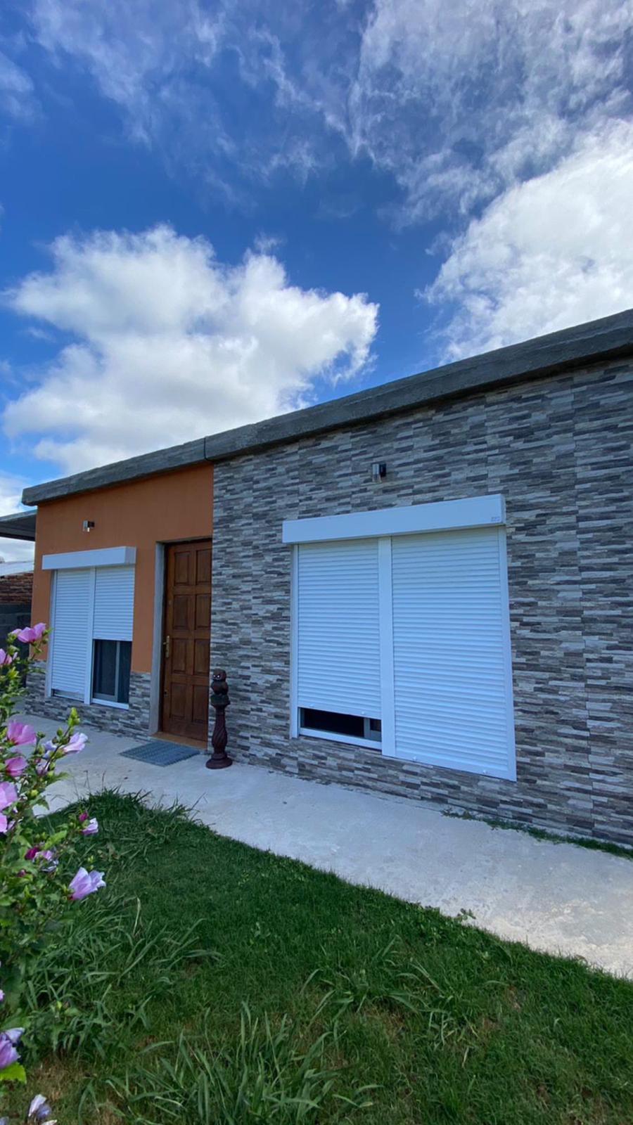 CORTINA EXTERIOR TIPO SIN ALBAÑILERÍA PVC