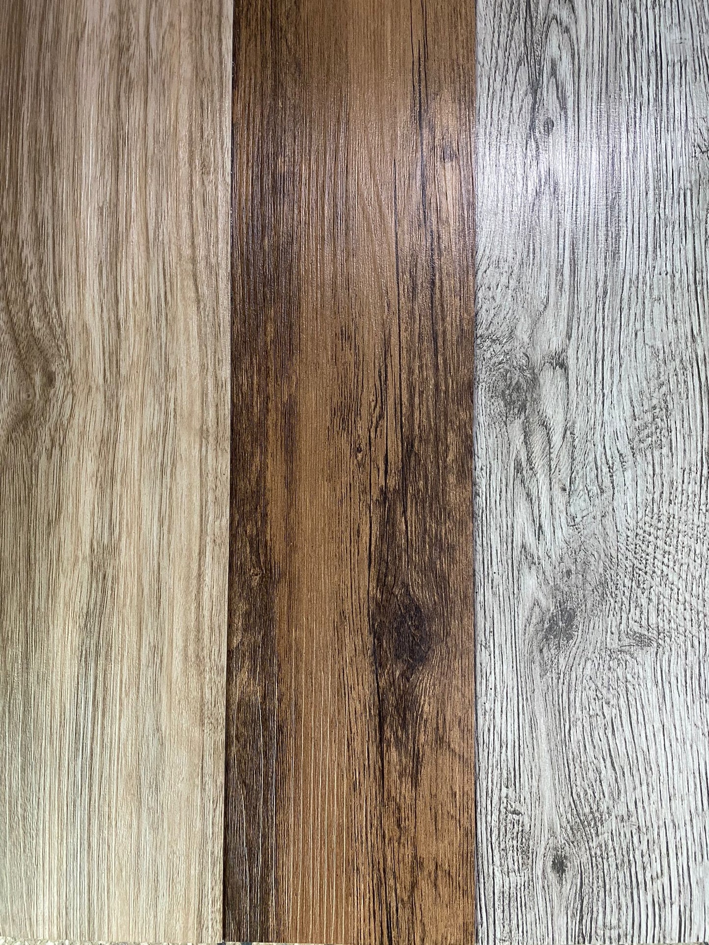 PISO VINILICO AUTOADHESIVO TABLETA MARRON OSCURO CAJA (5m2) - 91 X 15CM X 1.5mm -W06-