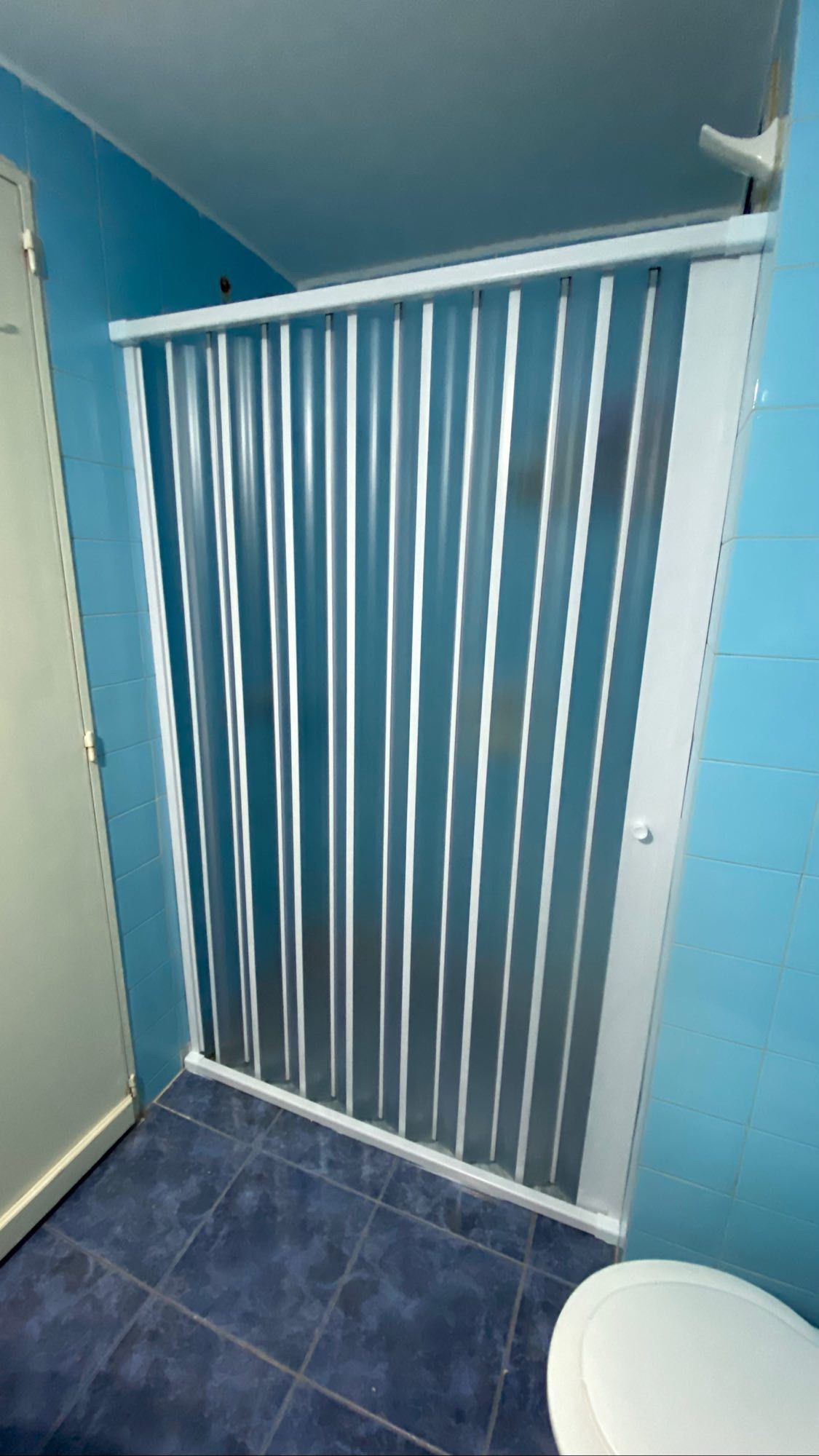 Mampara de baño plegable blanca